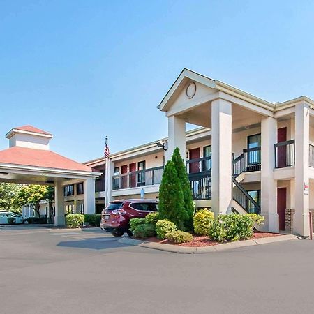 Econo Lodge Inn & Suites Мерфрисборо Экстерьер фото