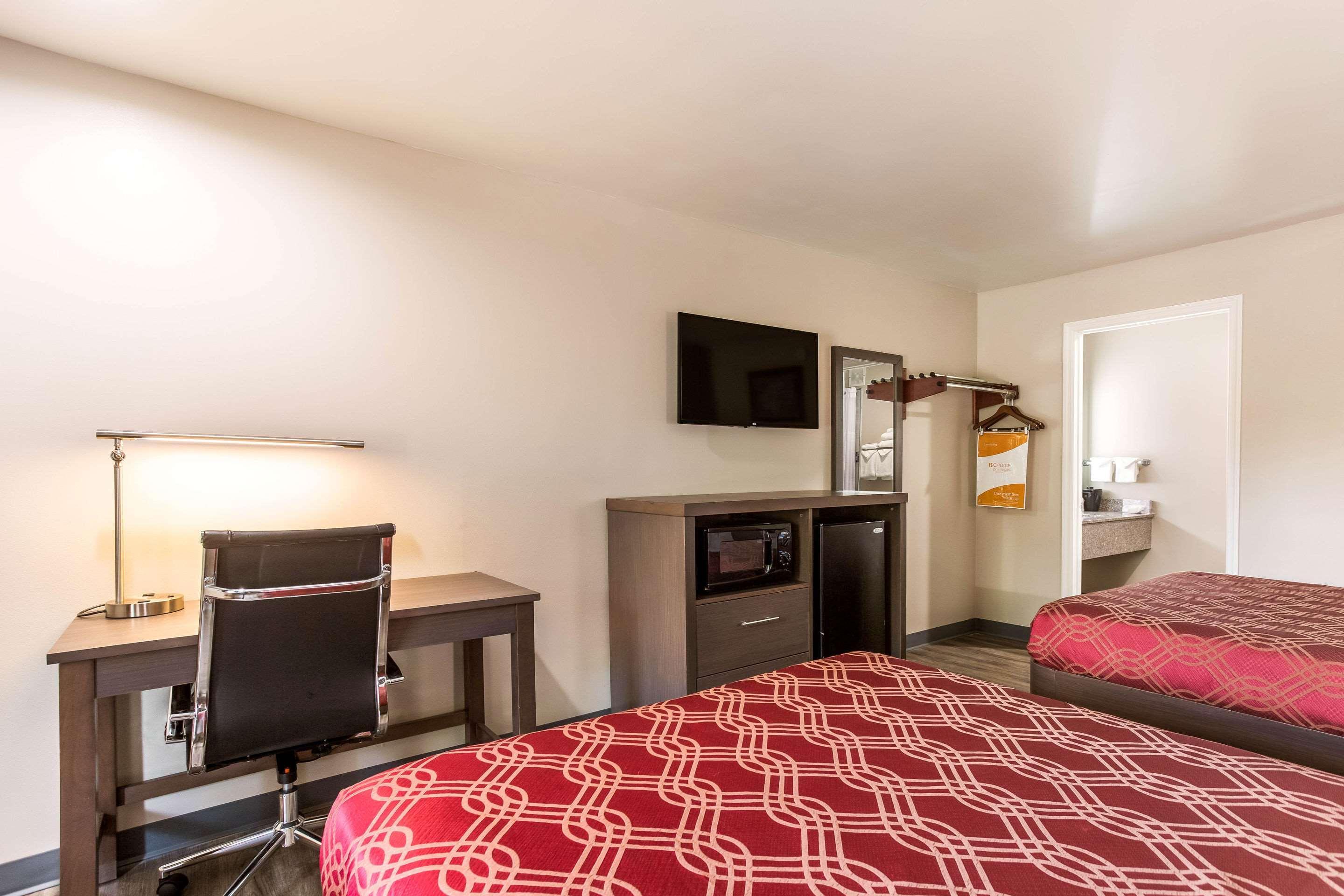 Econo Lodge Inn & Suites Мерфрисборо Экстерьер фото