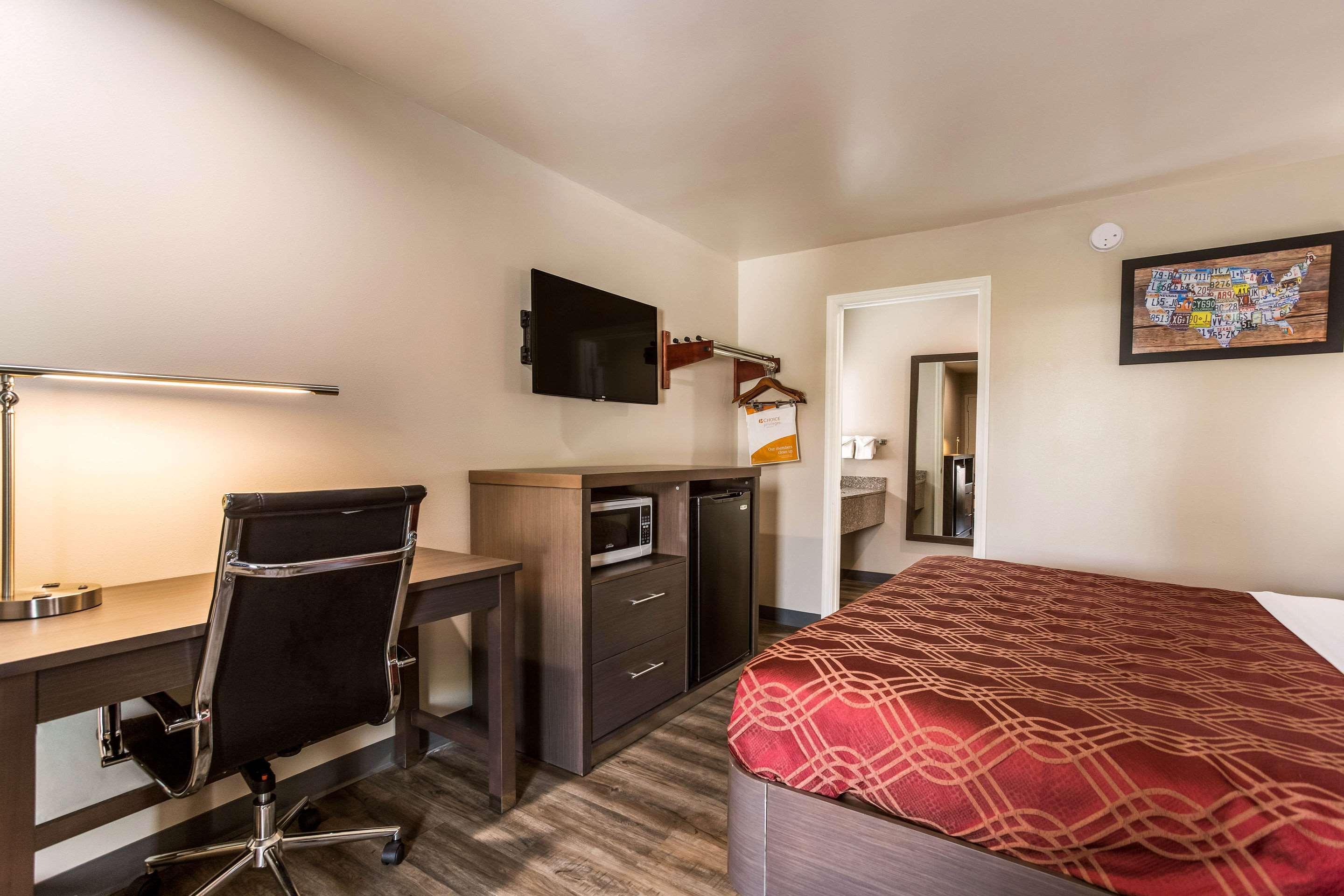 Econo Lodge Inn & Suites Мерфрисборо Экстерьер фото