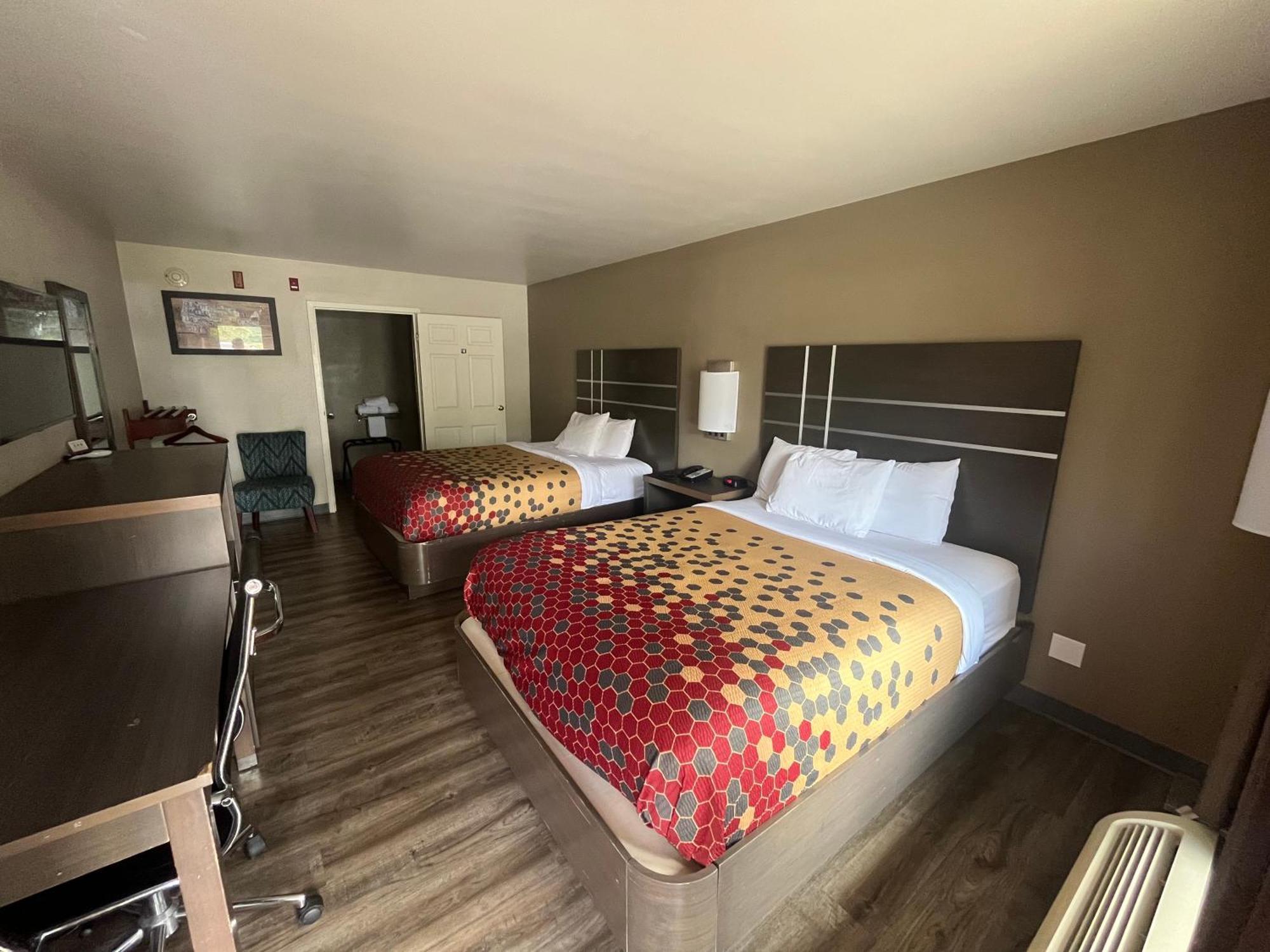 Econo Lodge Inn & Suites Мерфрисборо Экстерьер фото