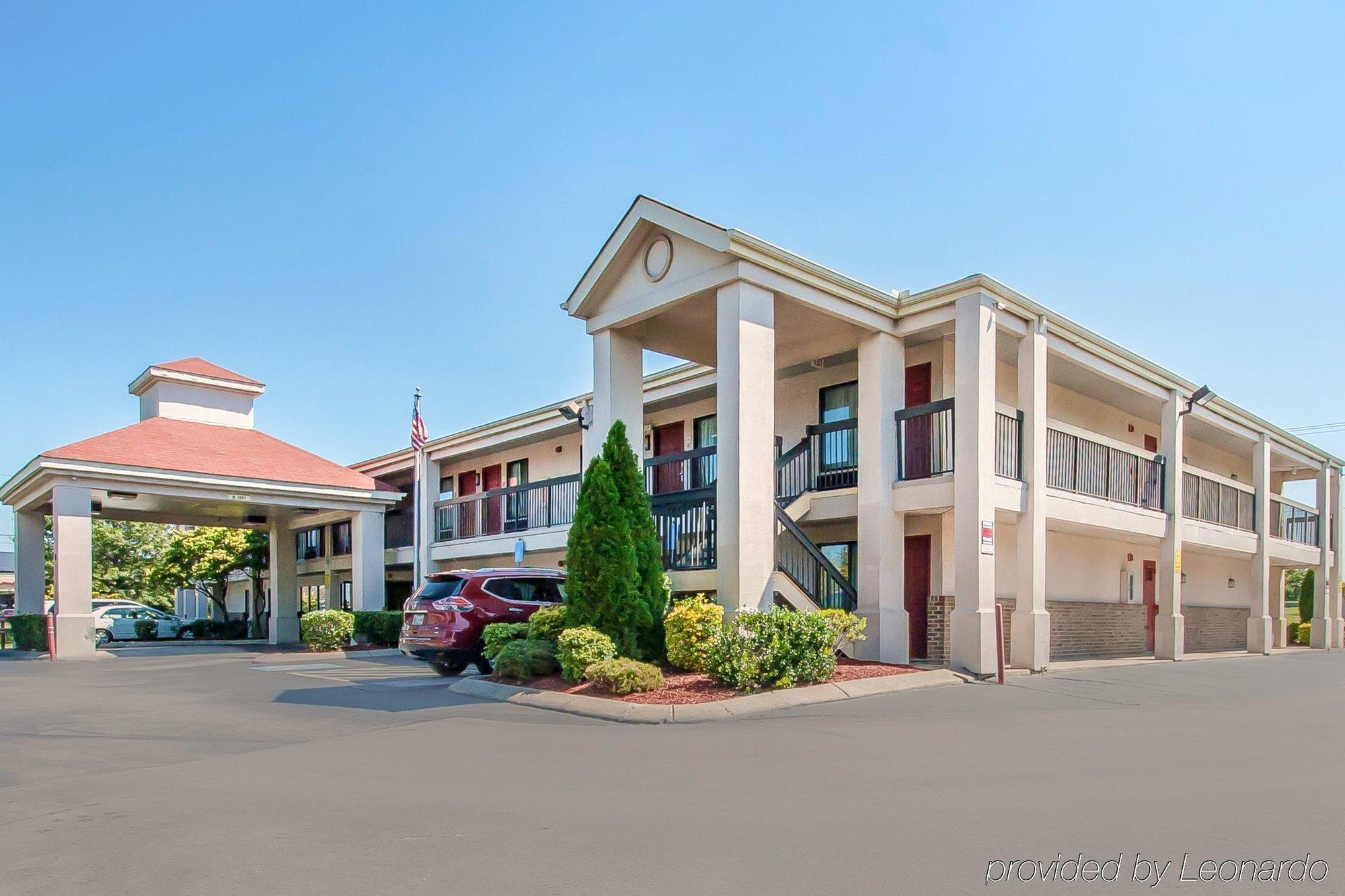Econo Lodge Inn & Suites Мерфрисборо Экстерьер фото